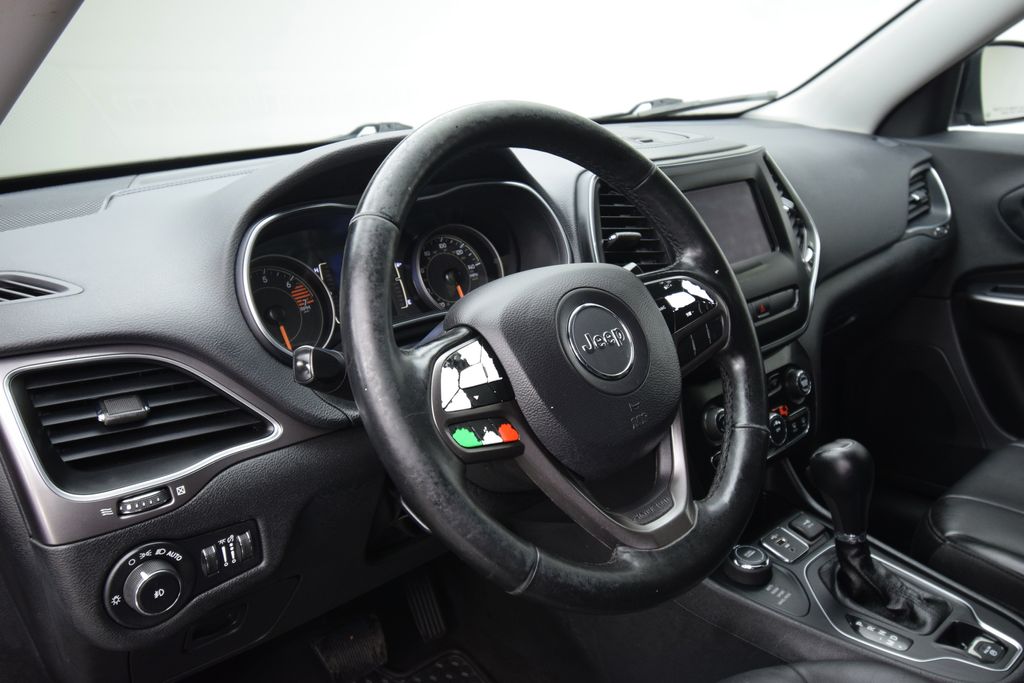 used 2020 Jeep Cherokee car, priced at $15,200