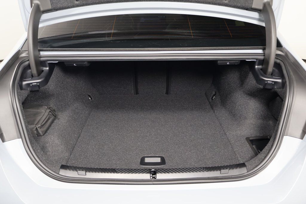 Thumbnail: 2024 BMW i5 - 14