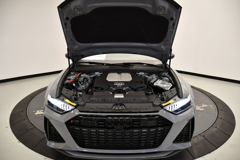 Thumbnail: 2026 Audi RS 6 - 14