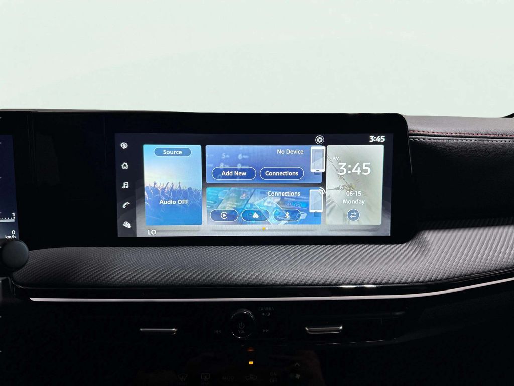 Certified Used 2025 Gun Metallic Nissan SR image 13
