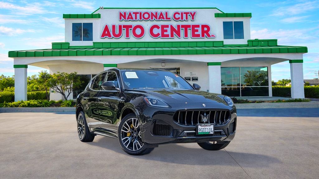 2023 Maserati Grecale Nero Tempesta Metallic SUV/Crossover Tracción en las cuatro ruedas 8 velocidades Automática