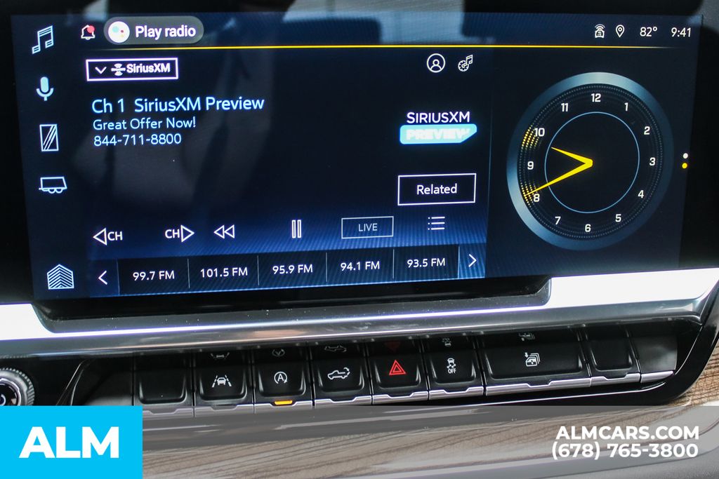 Used 2025 White Chevrolet LT image 35