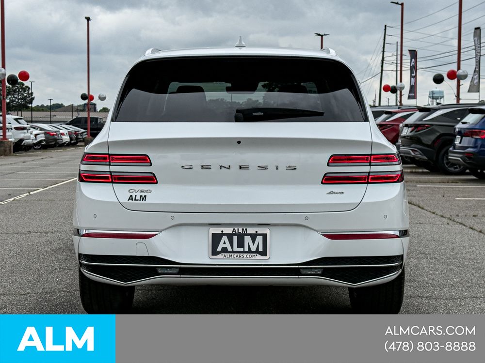 Used 2025 White Genesis 2.5T image 7