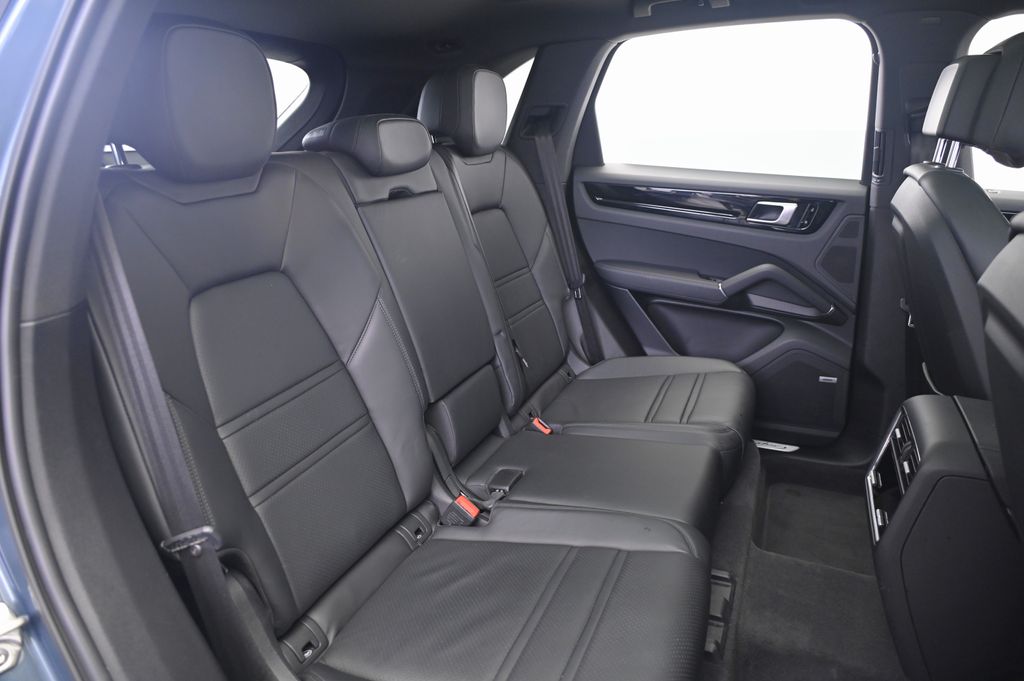 Thumbnail: 2019 Porsche Cayenne - 23