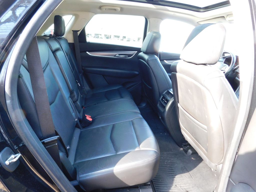 Thumbnail: 2019 Cadillac XT5 - 5