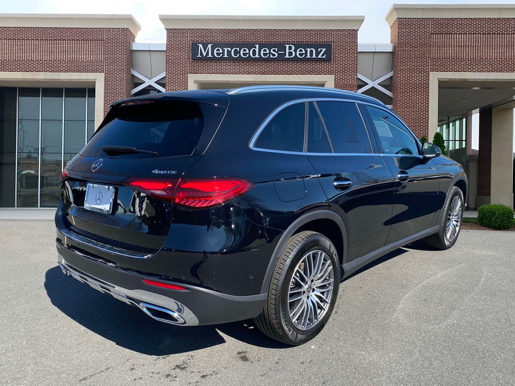 2024 Mercedes-Benz GLC 300 5