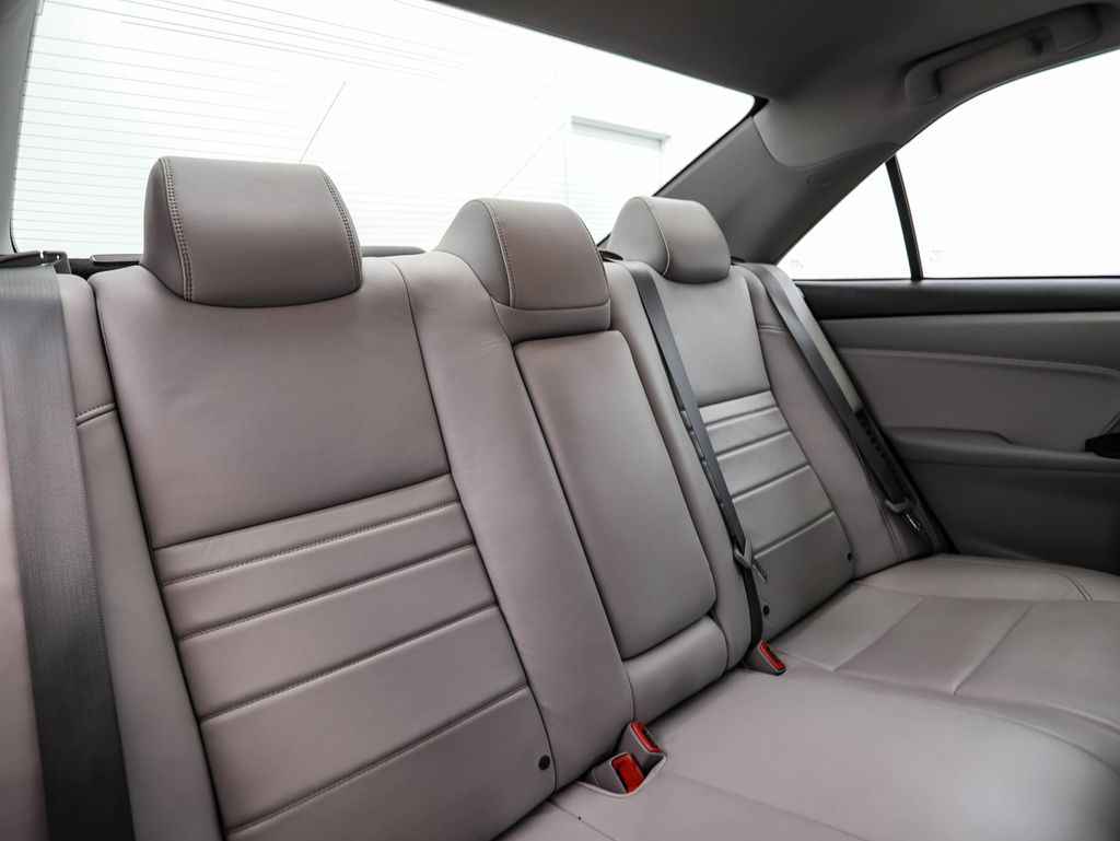 Thumbnail: 2015 Toyota Camry - 27