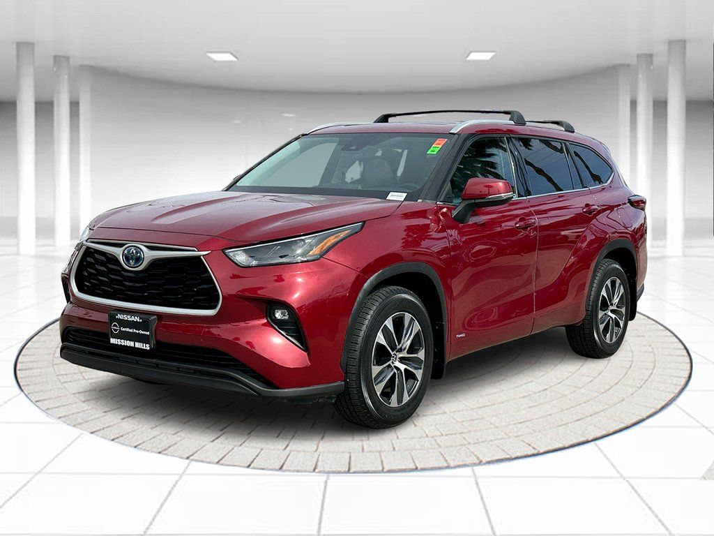2022 Toyota Highlander Hybrid XLE