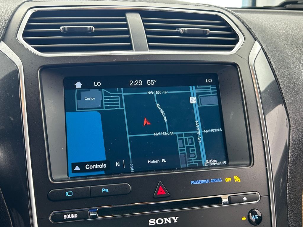 Used 2017 Shadow Black Ford Limited image 19