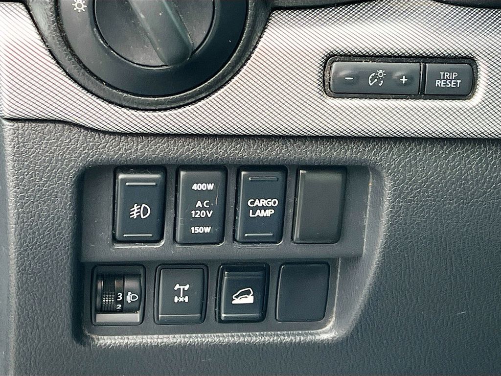 Used 2018 Magnetic Black Nissan PRO-4X image 10