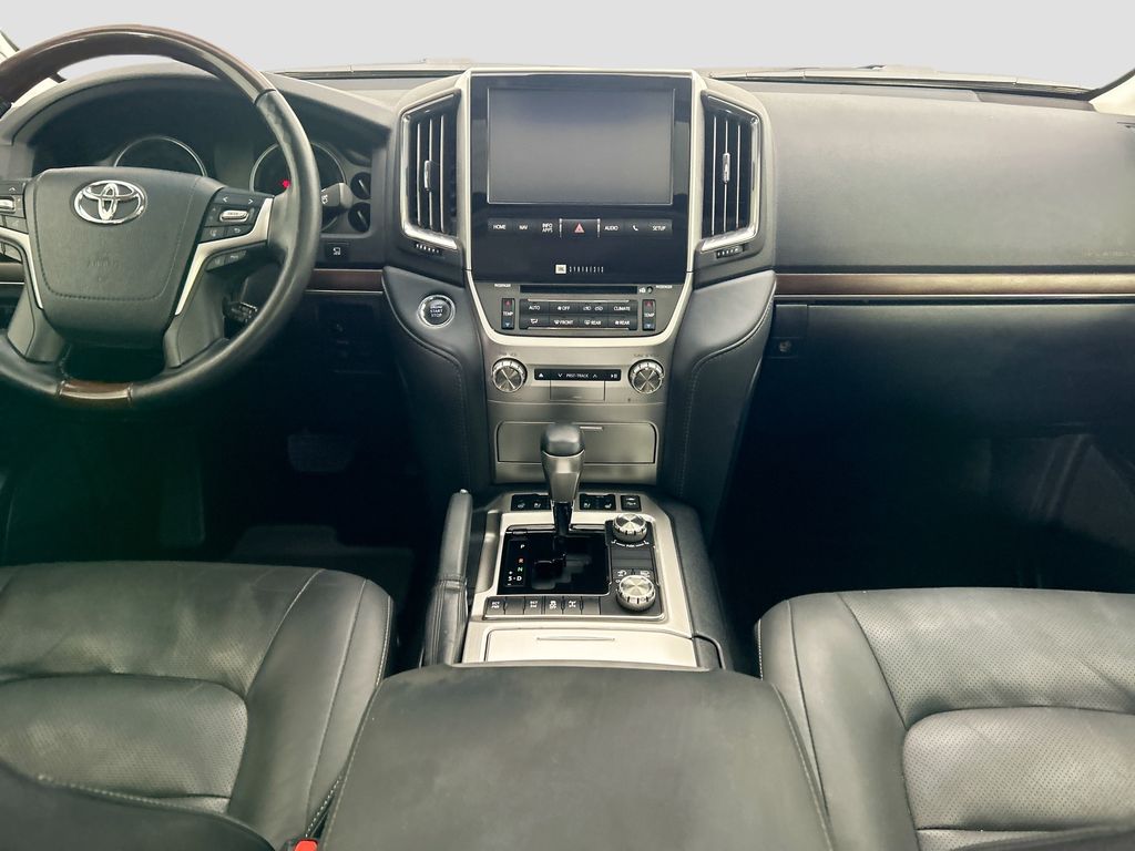 Thumbnail: 2019 Toyota Land Cruiser - 13