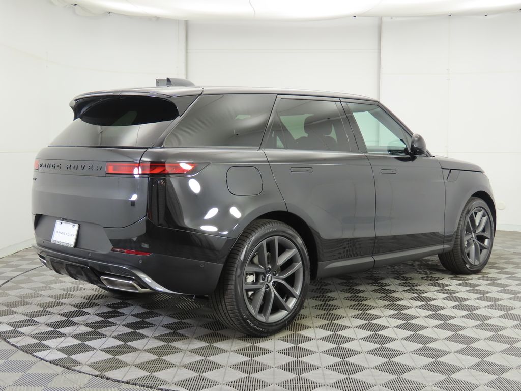 Thumbnail: 2025 Land Rover Range Rover Sport - 5
