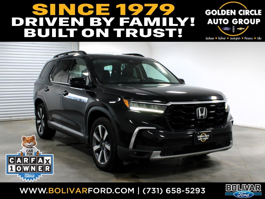 Crystal Black Pearl 2023 Honda Pilot Touring AWD SUV / Crossover All-Wheel Drive Automatic