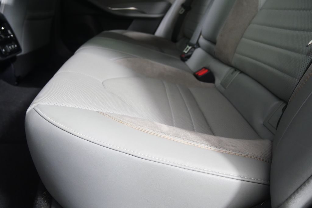 Thumbnail: 2019 Toyota Avalon - 14