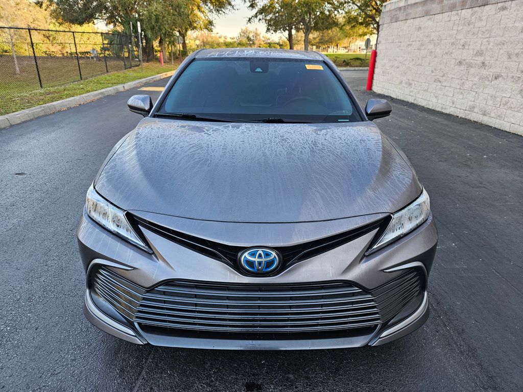 2022 Toyota Camry LE 8