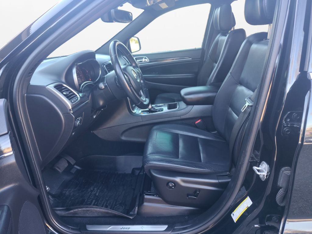 Used Car 2020 Jeep Grand Cherokee  Limited For Sale Under $20,000 In Austin, Texas