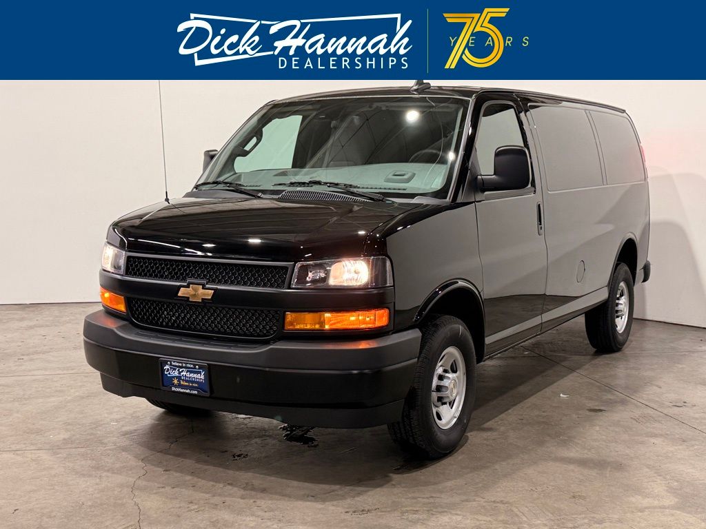 2025 Chevrolet Express Cargo 2500 RWD