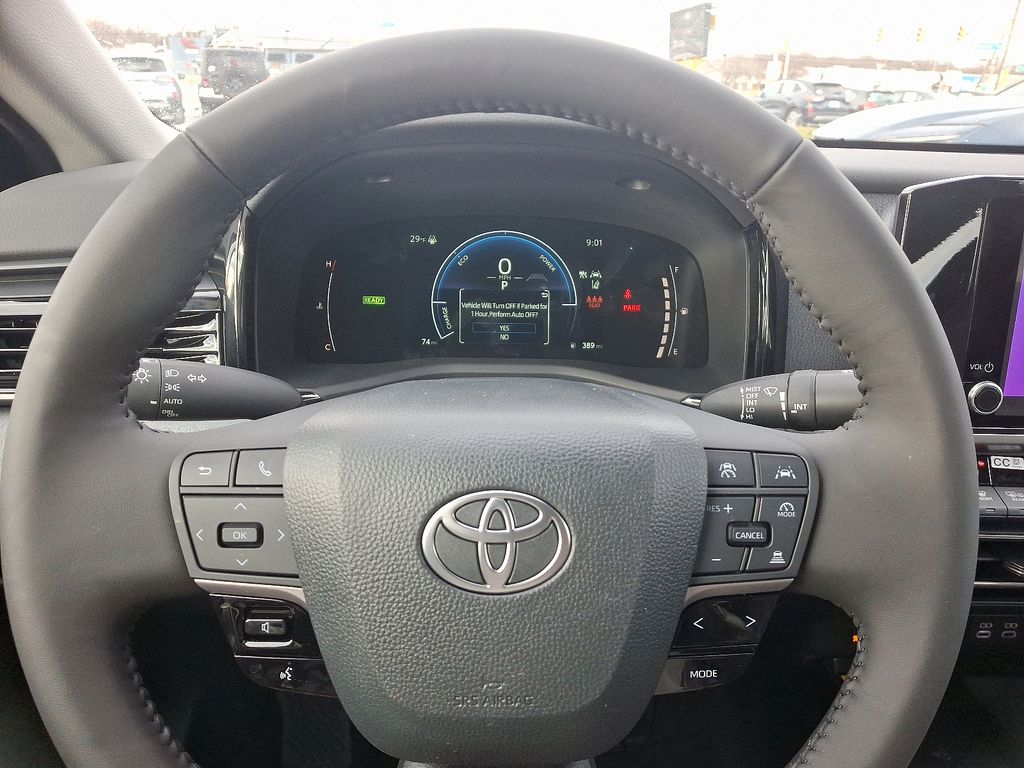 2025 Toyota Camry LE 11