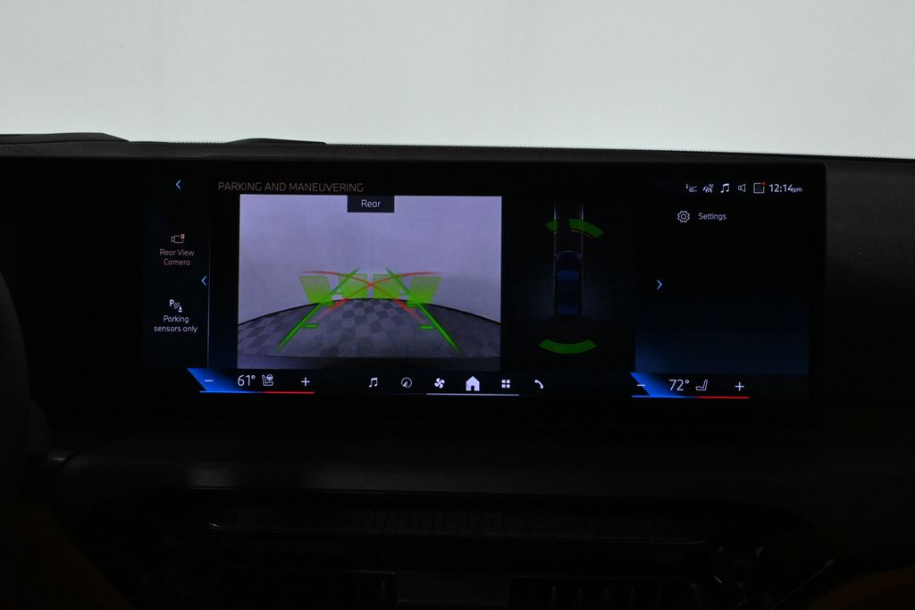 Thumbnail: 2025 BMW 3 Series - 23