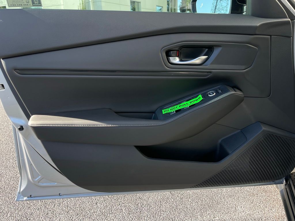 Thumbnail: 2025 Honda Accord - 25