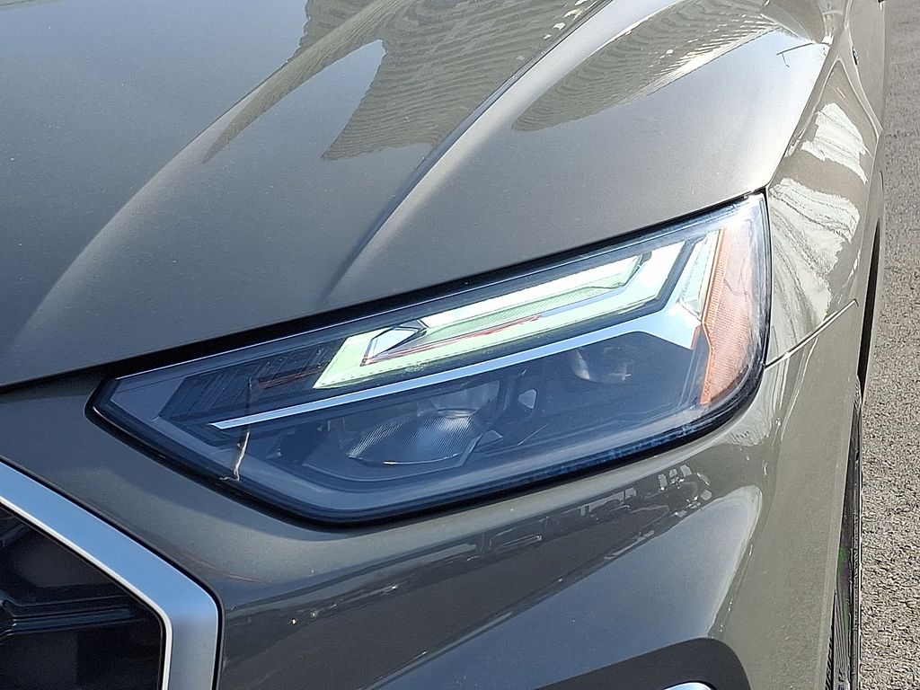 Thumbnail: 2023 Audi Q5 - 9