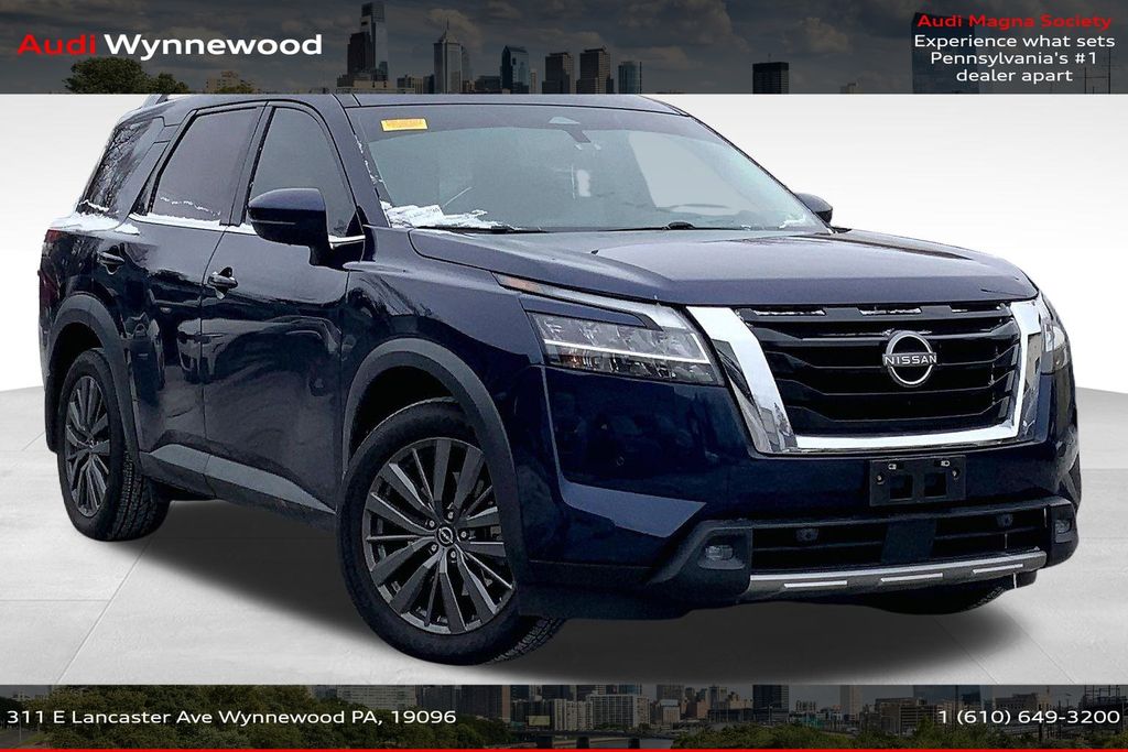 2022 Nissan Pathfinder SL 4WD
