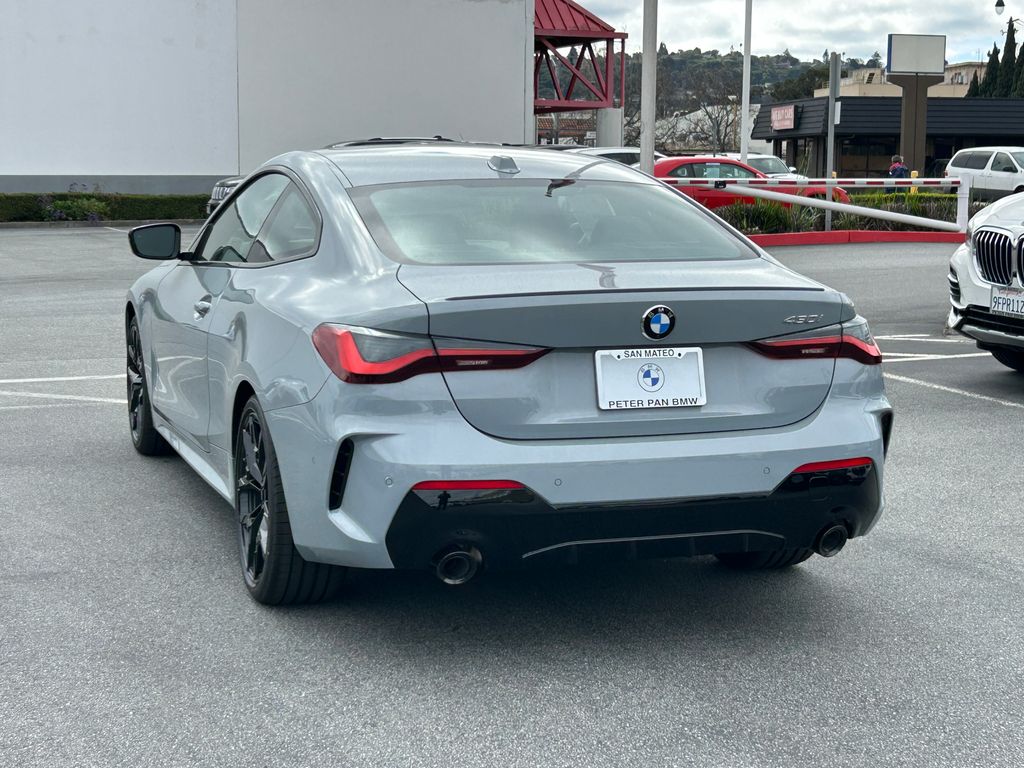 Thumbnail: 2026 BMW 4 Series - 3