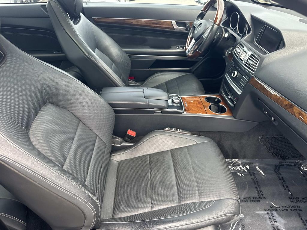 Thumbnail: 2016 Mercedes-Benz E-Class - 10