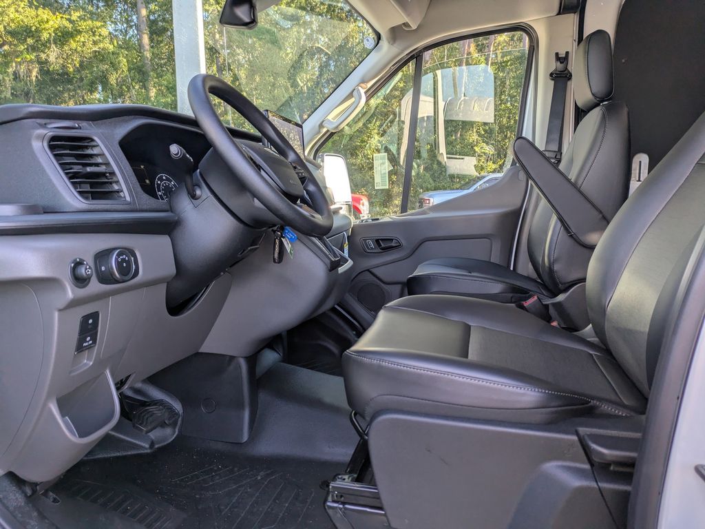 2025 Ford Transit-250 Cargo Van 
