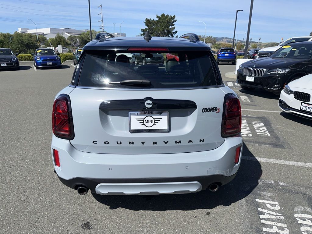 Thumbnail: 2023 MINI Cooper Countryman - 4