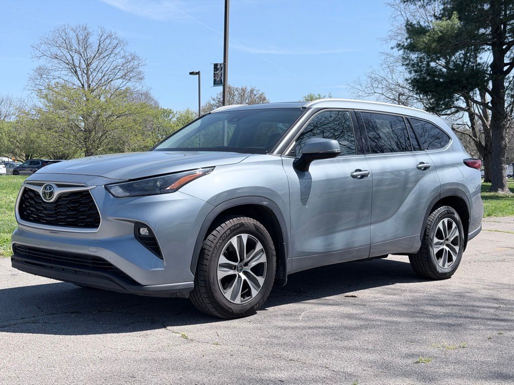 2022 Toyota Highlander XLE - Photo 47