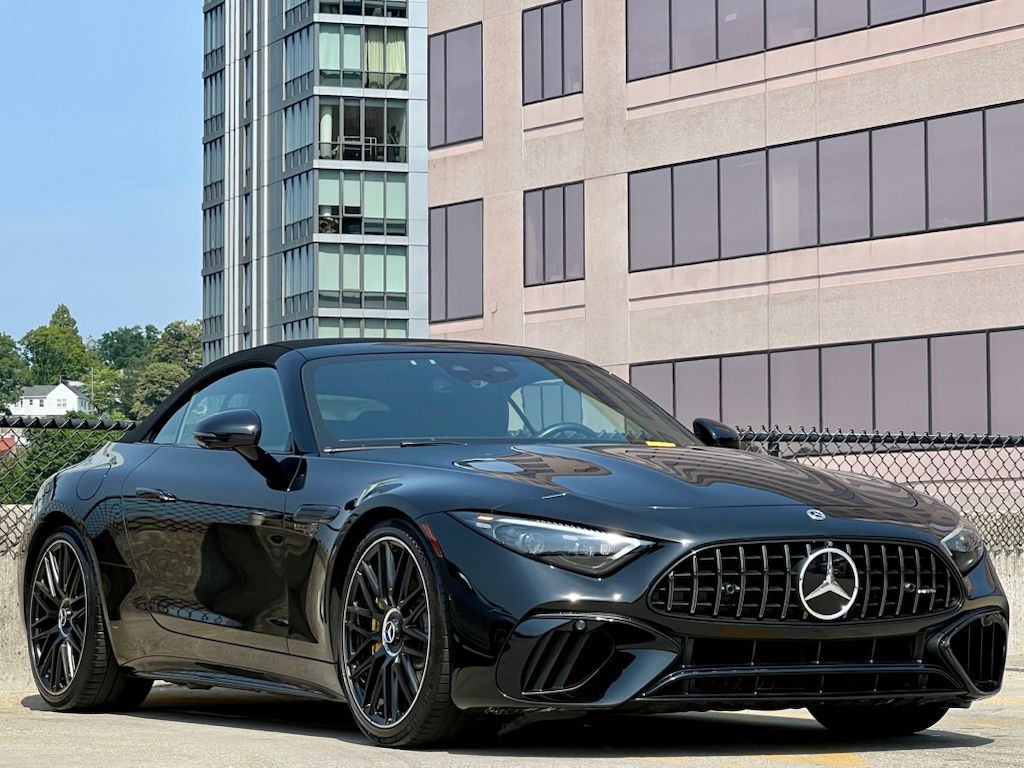 Obsidian Black Metallic 2022 Mercedes-Benz SL-Class Convertible All-Wheel Drive 9-Speed Automatic