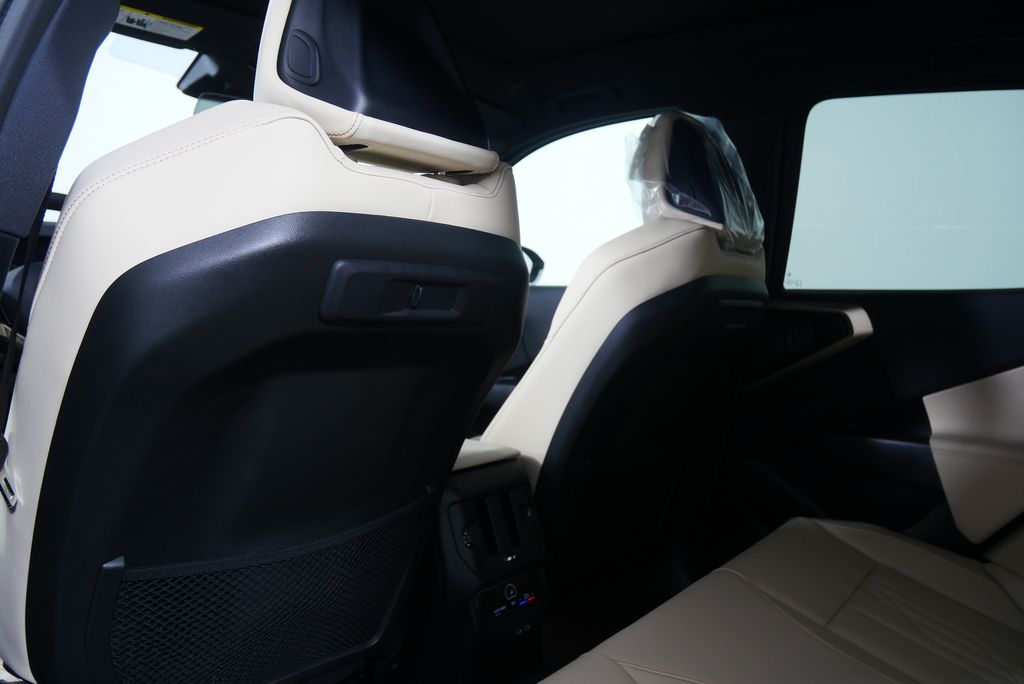 2025 BMW X3 3.0i 16