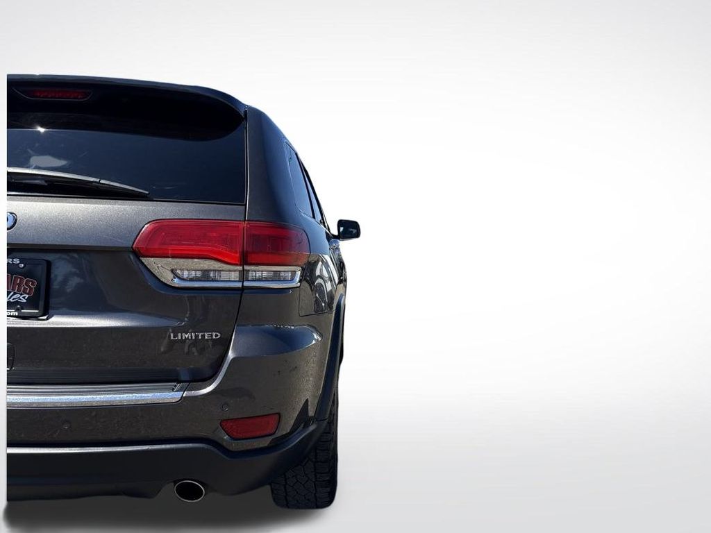 2014 Granite Crystal Metallic Clearcoat Jeep Grand Cherokee Limited 4X4 SUV