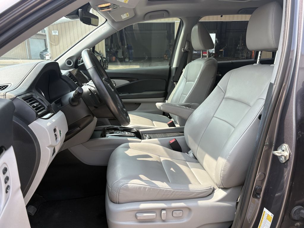 2020 Honda Pilot Touring Gray at Joe Myers Mazda Kia