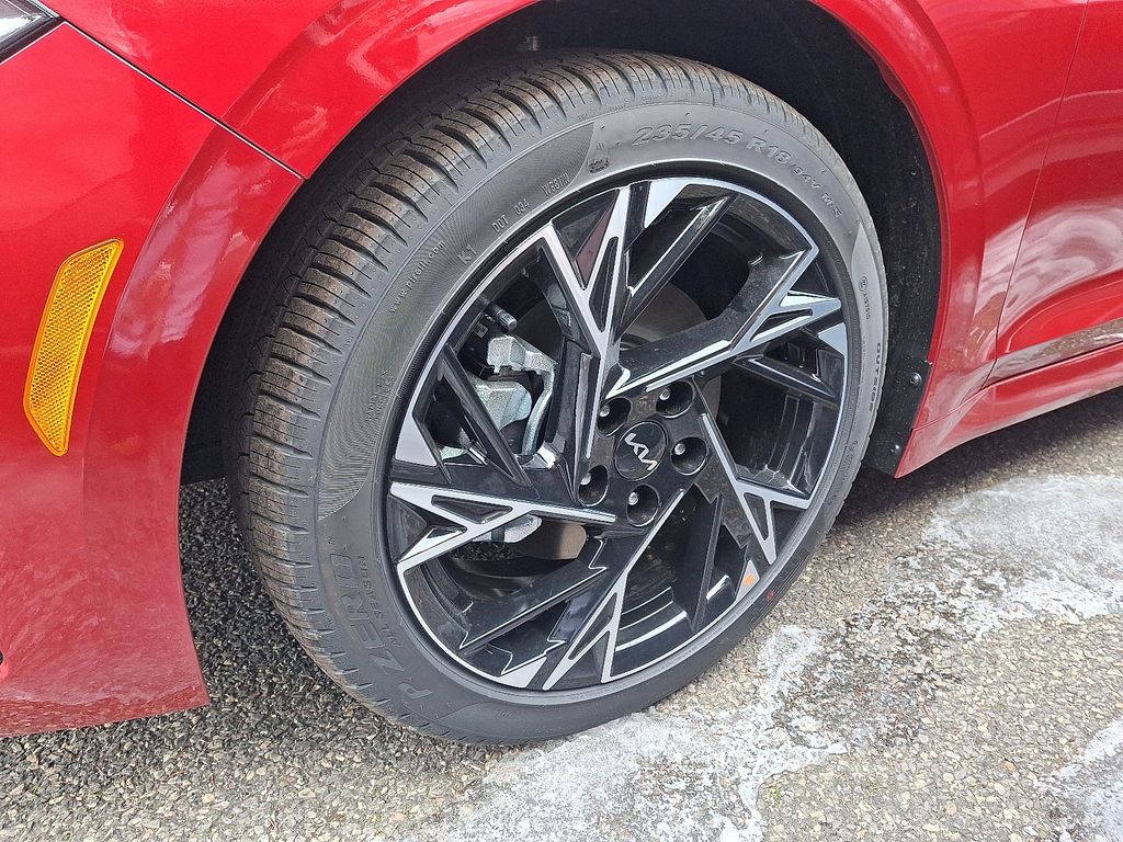 2025 Kia K5 GT-Line - Photo 6