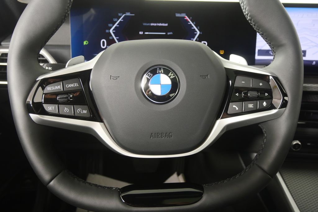 Thumbnail: 2025 BMW 3 Series - 18