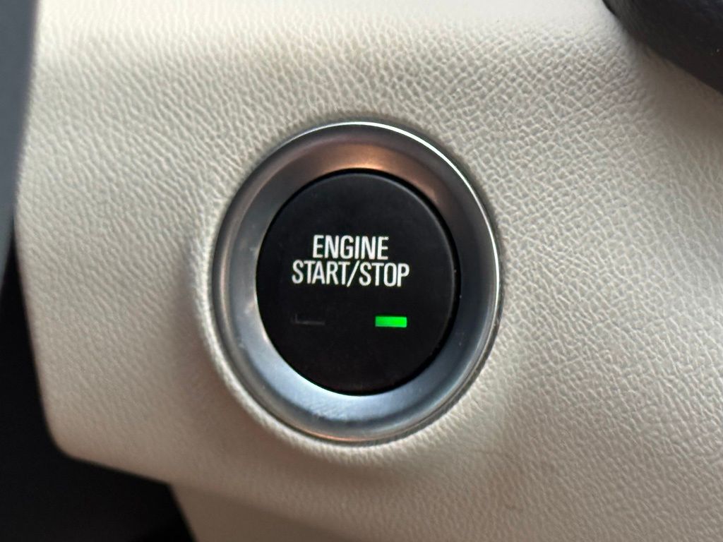 2023 GMC Terrain Denali White Frost - Jim Hudson Acura - Image 26