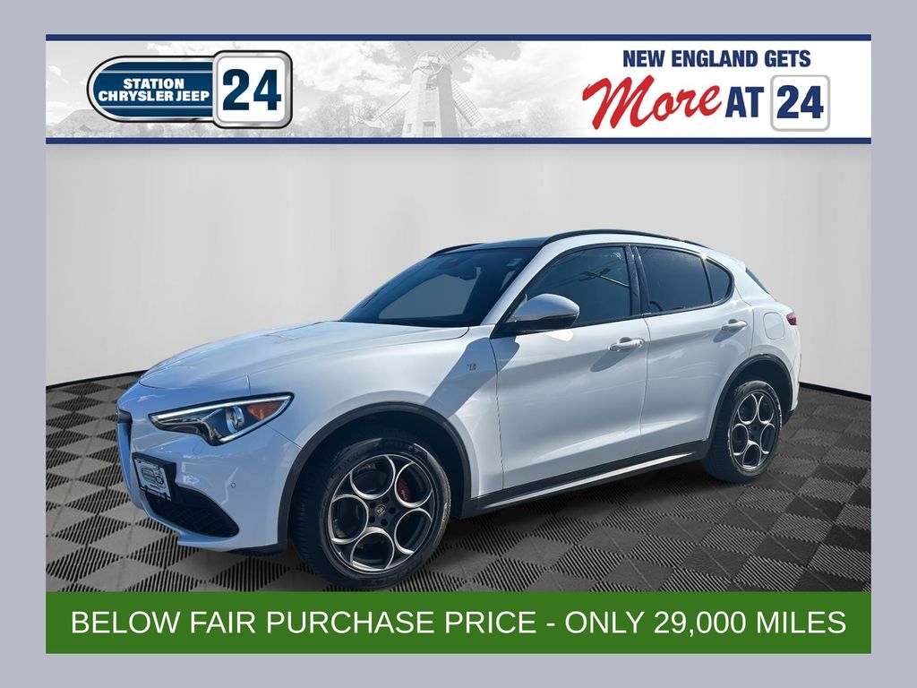 2022 Alfa Romeo Stelvio Ti AWD