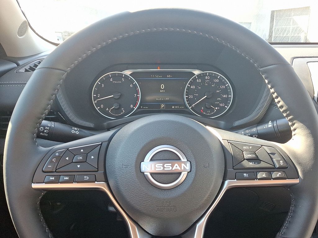 Thumbnail: 2025 Nissan Sentra - 9