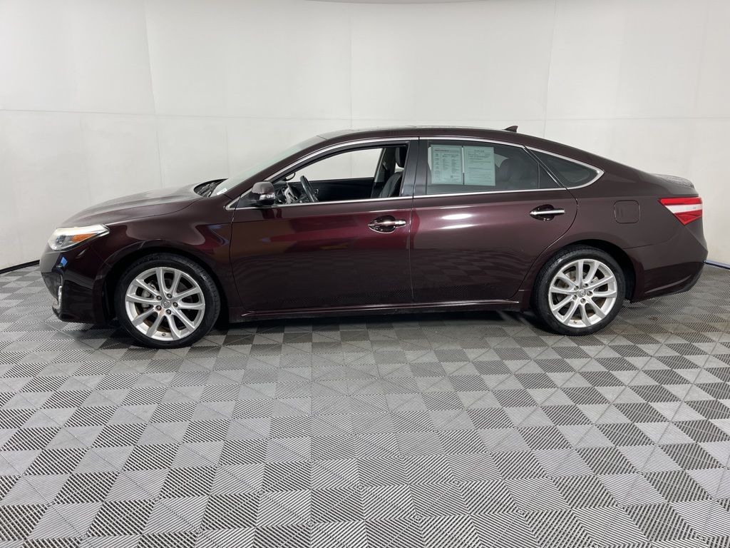 Thumbnail: 2013 Toyota Avalon - 2