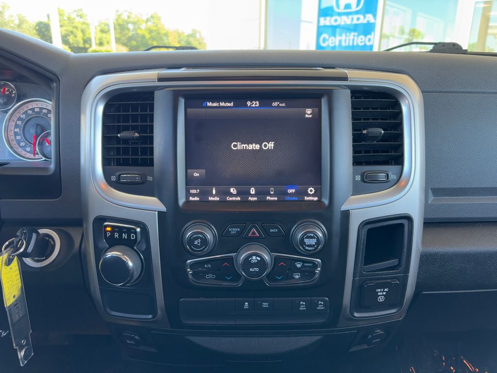 2019 RAM 1500 Classic Big Horn 13