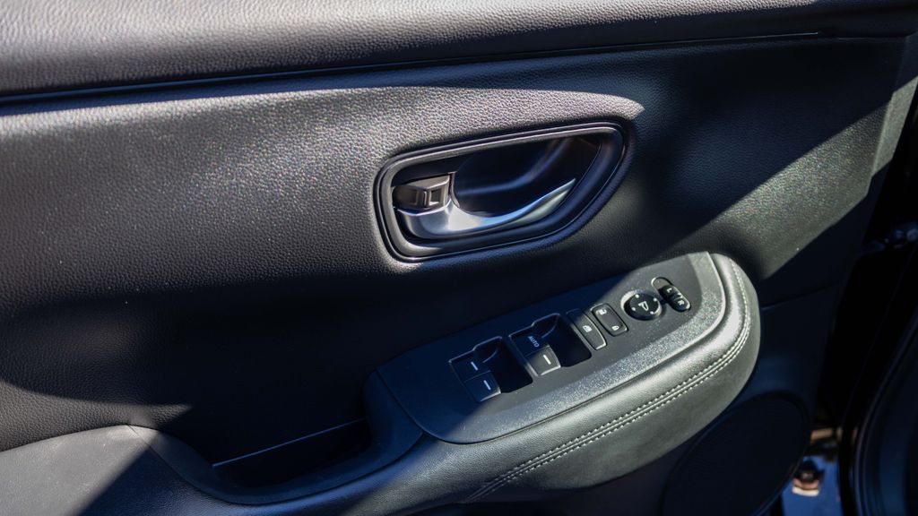 Used 2023 Honda HR-V LX 4D Sport Utility