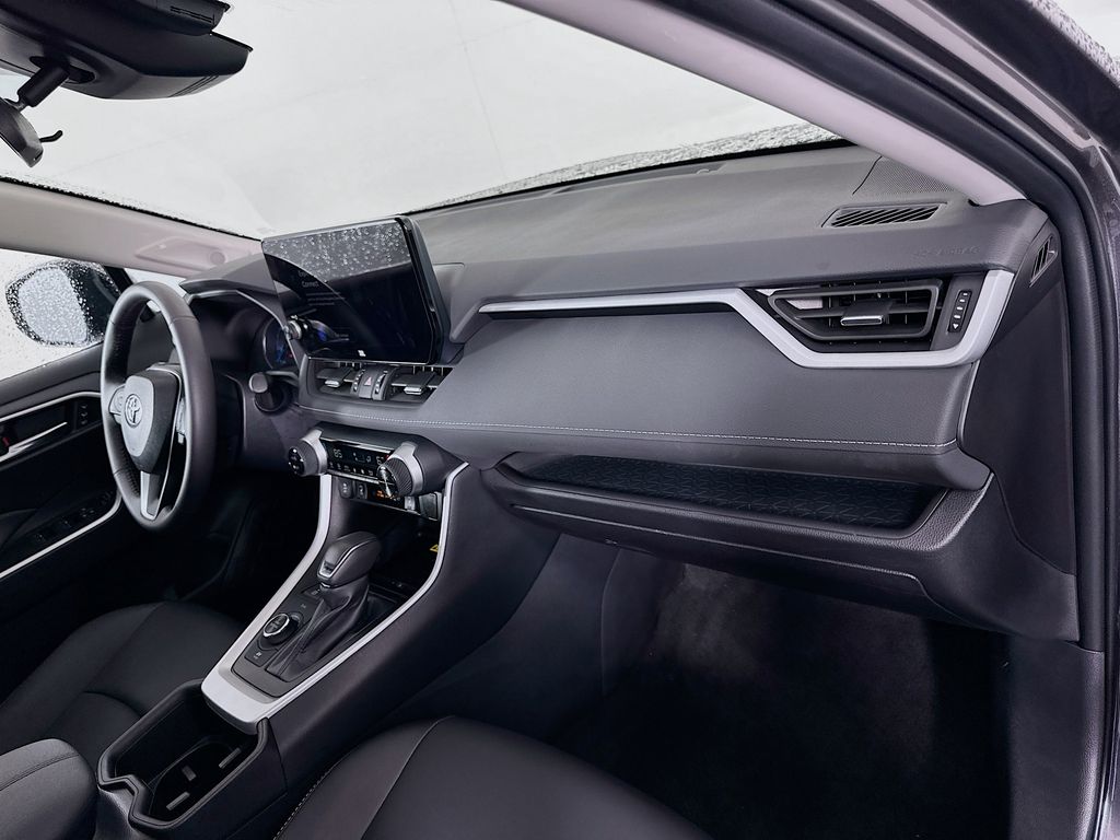 Thumbnail: 2024 Toyota RAV4 - 30