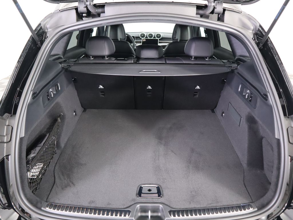 Thumbnail: 2026 Mercedes-Benz GLC - 29