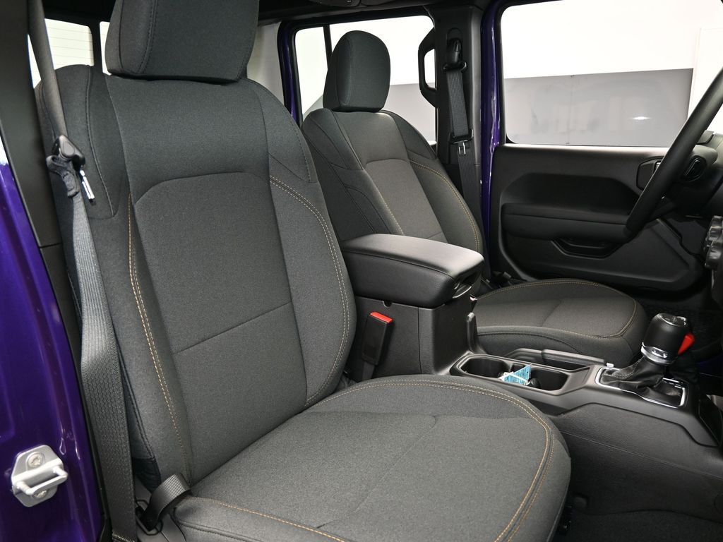 New 2026 Reign Jeep Sport image 33