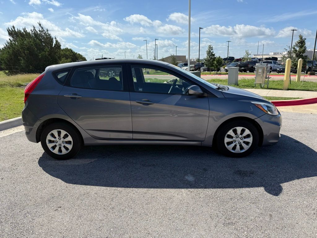 Thumbnail: 2016 Hyundai Accent - 4