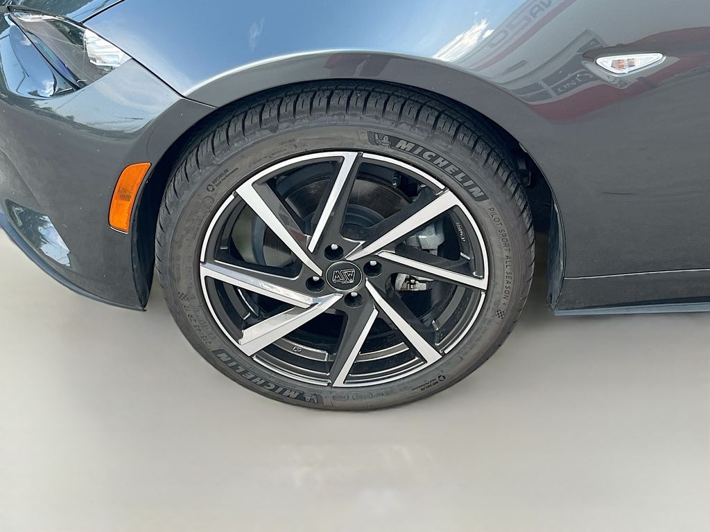 Used 2022 Gray Mazda Grand Touring image 26