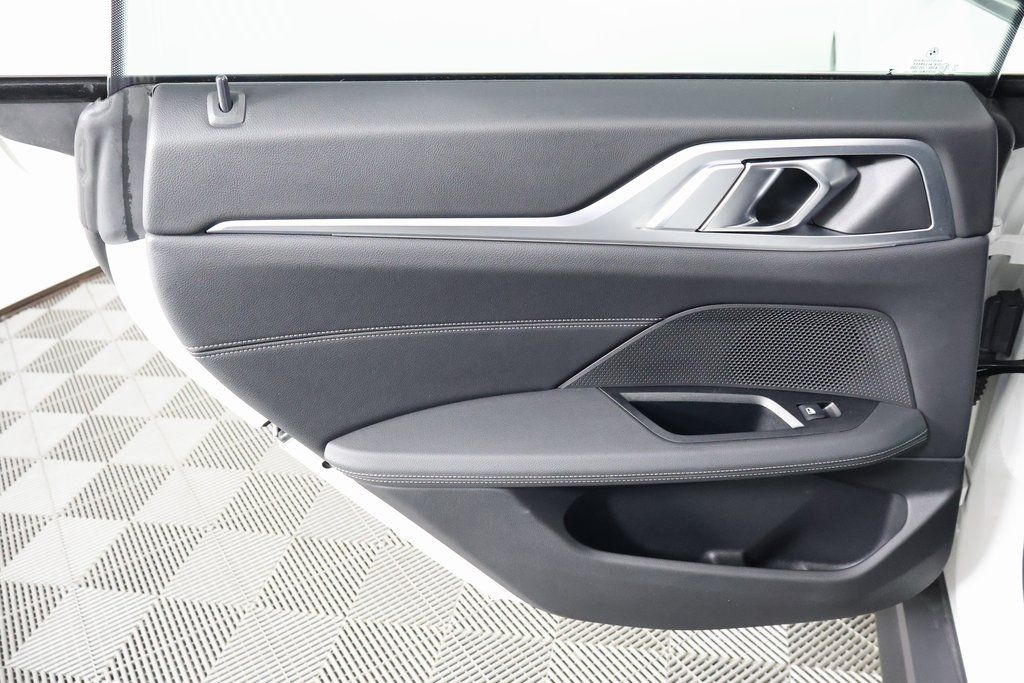 Thumbnail: 2024 BMW i4 - 10