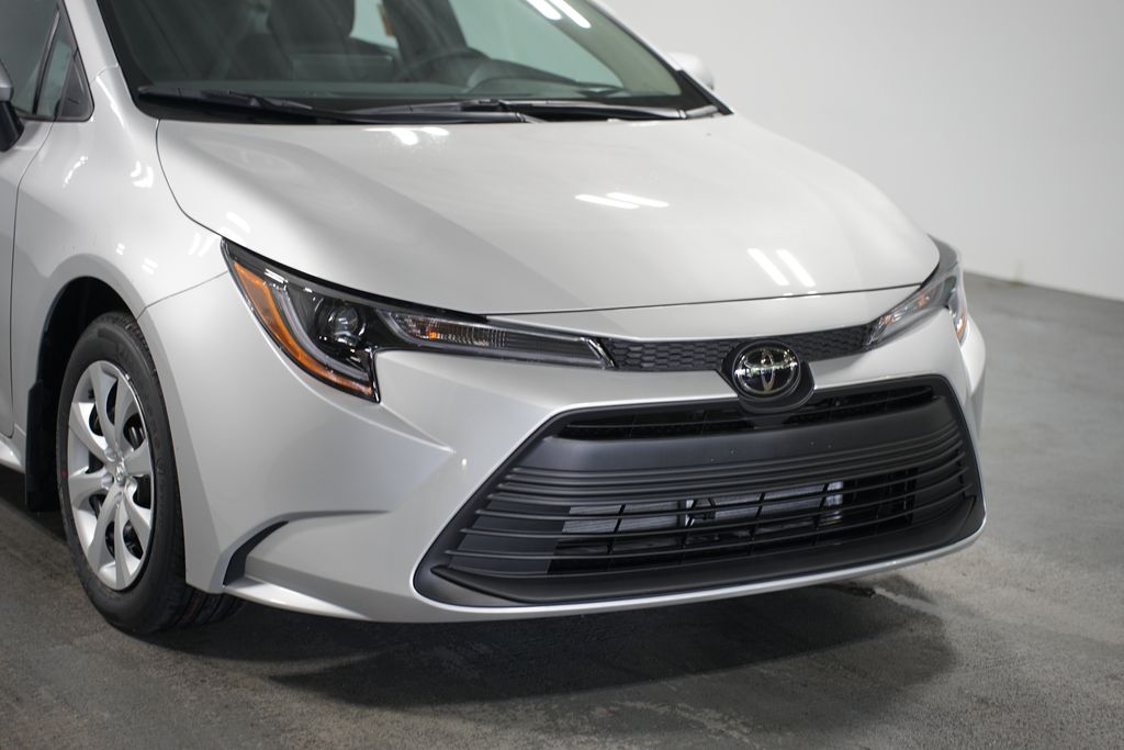 Thumbnail: 2025 Toyota Corolla - 4